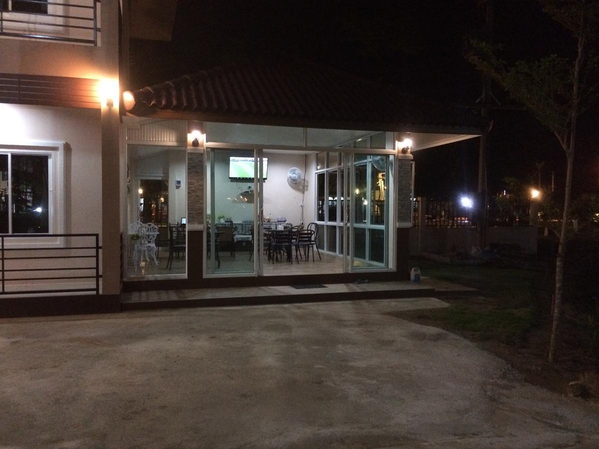 מאה סוט Thana Ville Resort מראה חיצוני תמונה