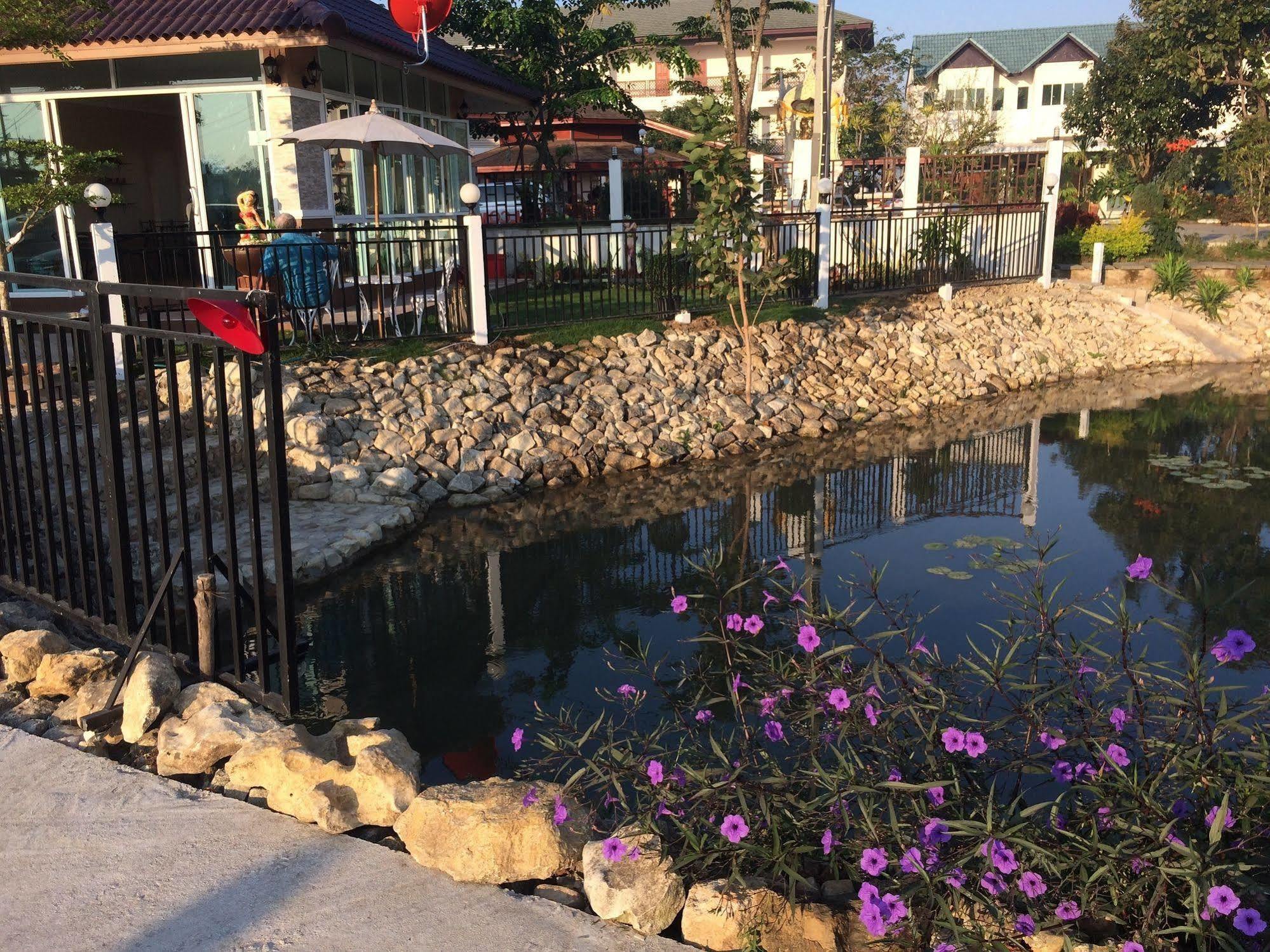 מאה סוט Thana Ville Resort מראה חיצוני תמונה
