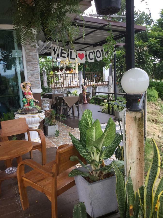 מאה סוט Thana Ville Resort מראה חיצוני תמונה